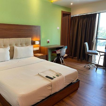 Hotel Byaris International By Bizzgrow Hotels Bombay Eksteriør billede