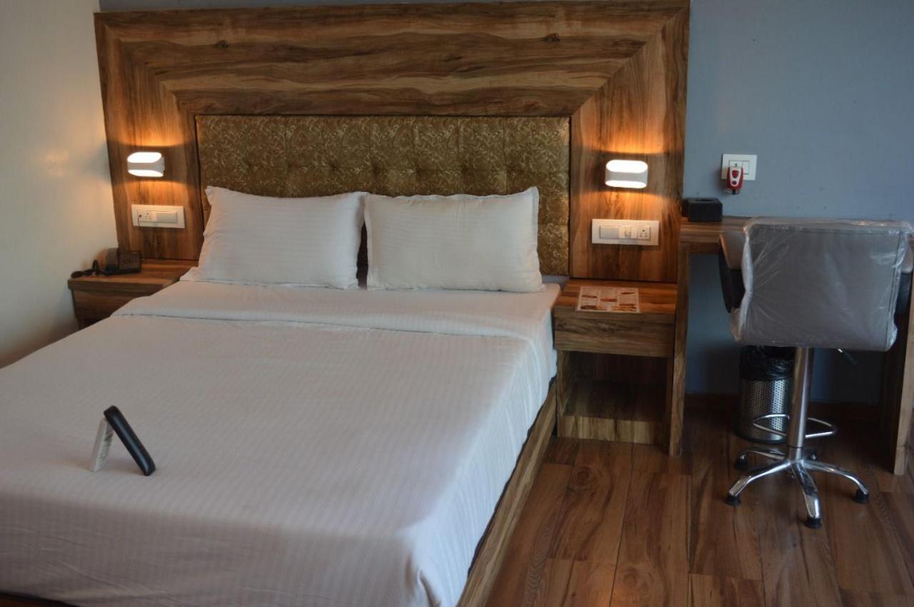 Hotel Byaris International By Bizzgrow Hotels Bombay Eksteriør billede