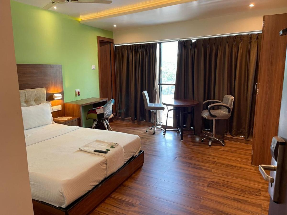 Hotel Byaris International By Bizzgrow Hotels Bombay Eksteriør billede